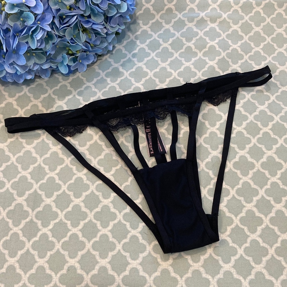 Vintage Victoria’s Secret Very Sexy String Bikini Strappy Lace Trim Cutout XL